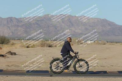 media/Oct-30-2025-Racers Edge (Thu) [[dabbdaf680]]/1-Around the Pits- Track Walk/